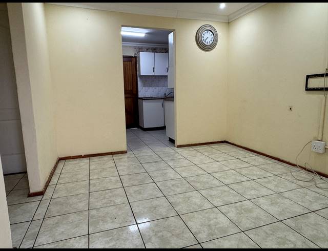 2 BEDROOM FREESTANDING TO LET IN MPOPHOMENI